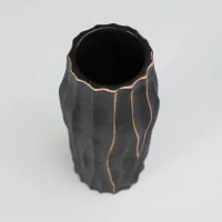 Ваза керамическая WOOD, черный, 11,5*11,5*27,5см